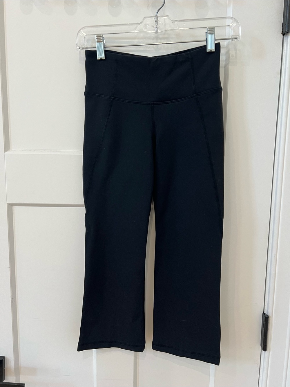 Lululemon Black Cropped Active Pants